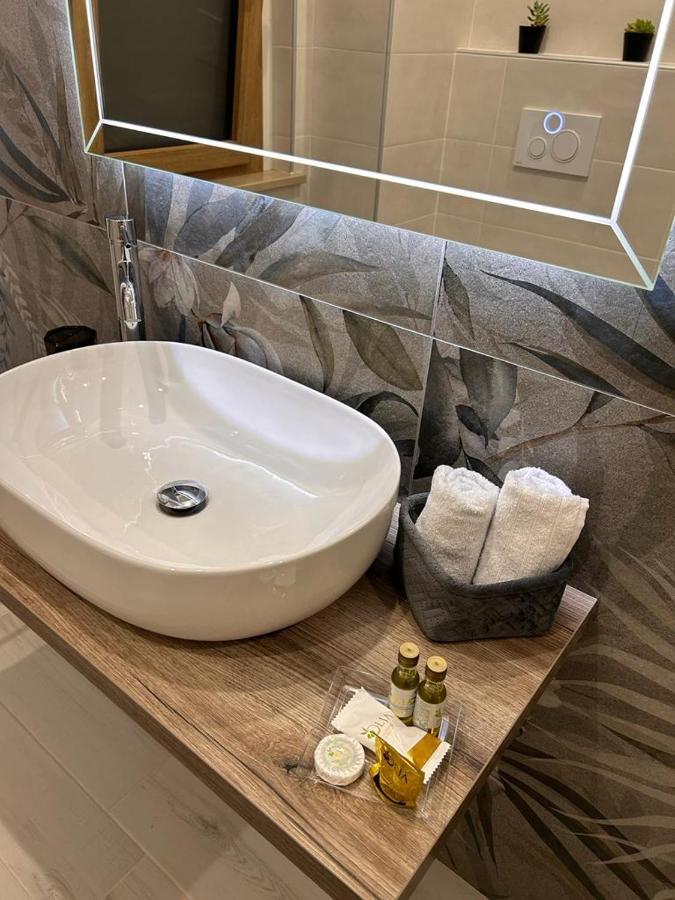L'Etoile Luxury B&B โตรเปอา ภายนอก รูปภาพ